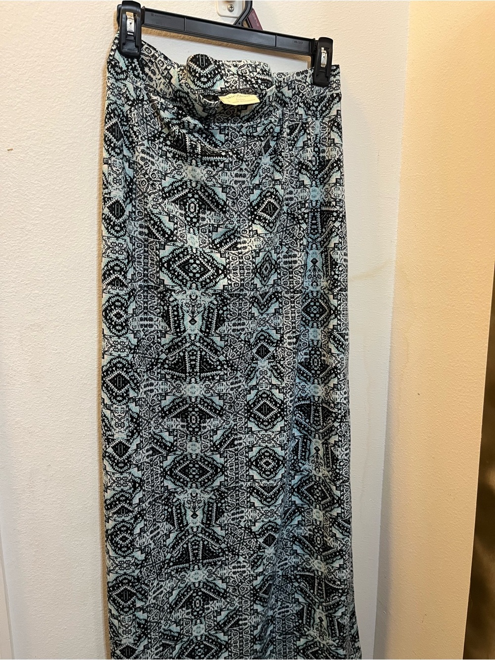 Bobbie Brooks Black & Light Blue Geometric Maxi Skirt